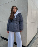 Liana Damen Steppjacke mit Gürtel – Kurzer Wintermantel