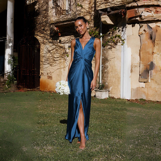 Noemi – Sleeveless Evening Dress with Open Back