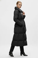 Barclay & Bloom | Women’s Long Quilted Puffer Coat