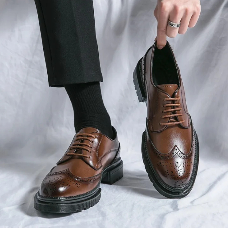 Edward Men’s Oxford Shoes – Leather Wingtip Brogues