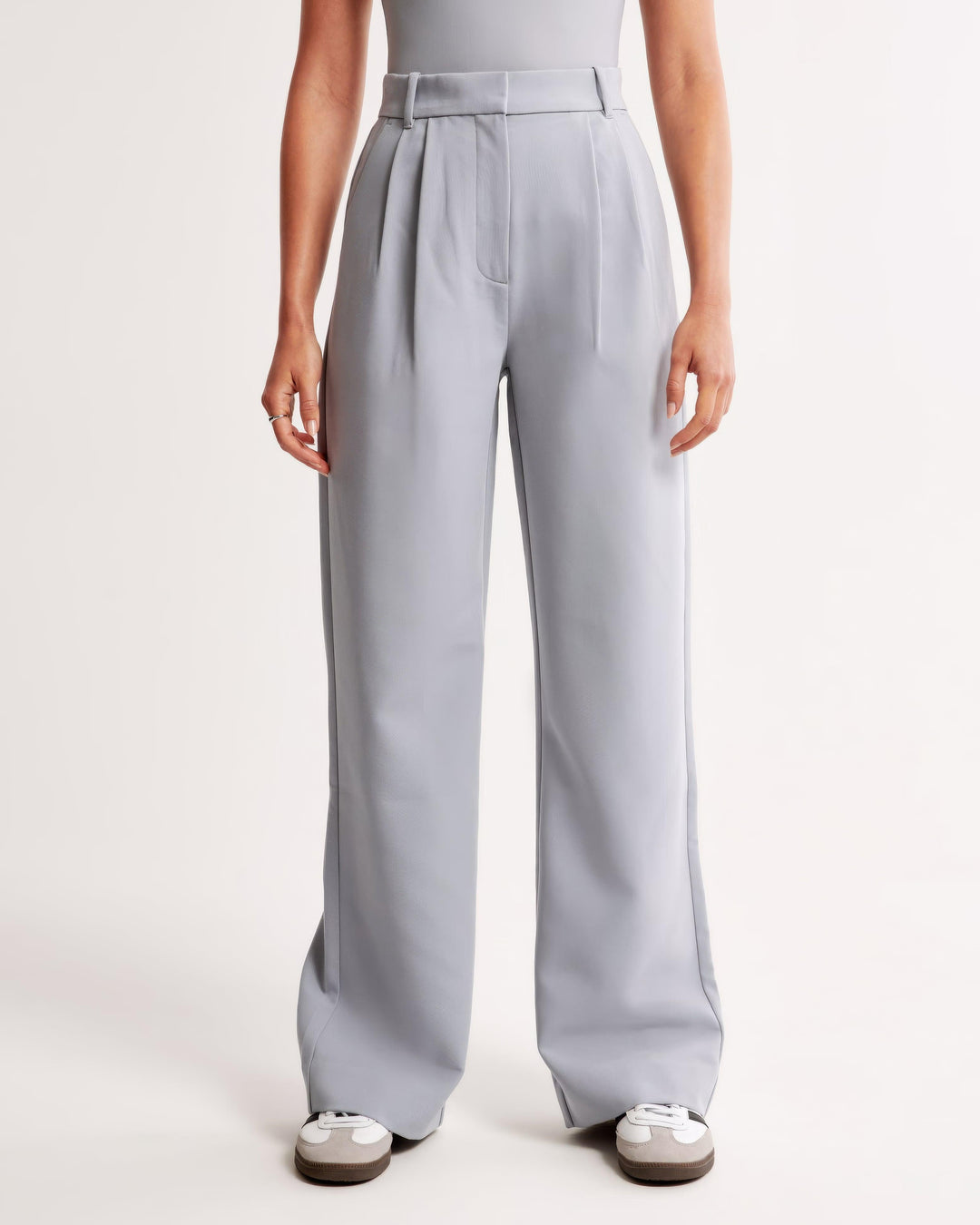 Claudine – Pleated High Waist Trousers with Tailored Fit
