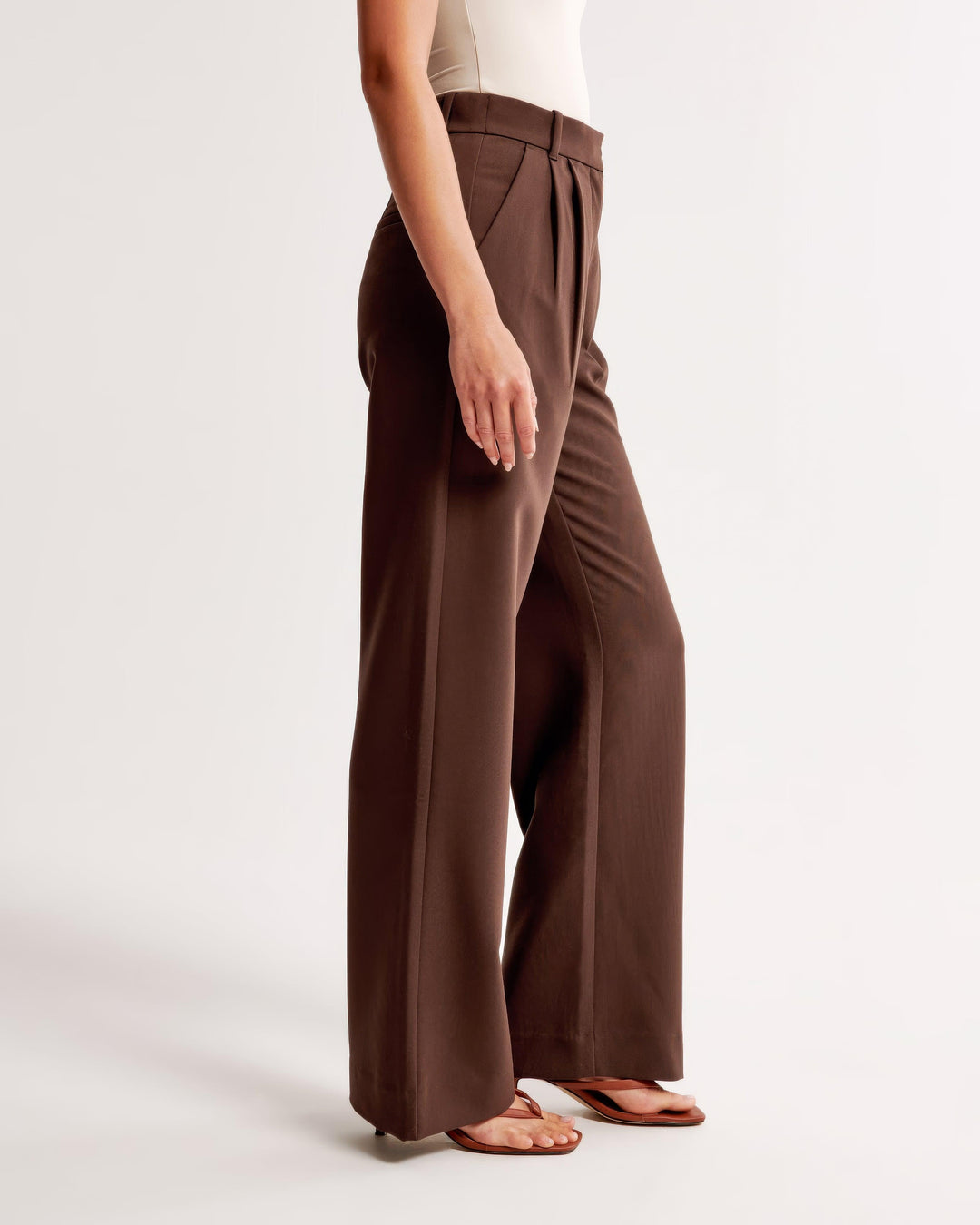 Claudine – Pleated High Waist Trousers with Tailored Fit