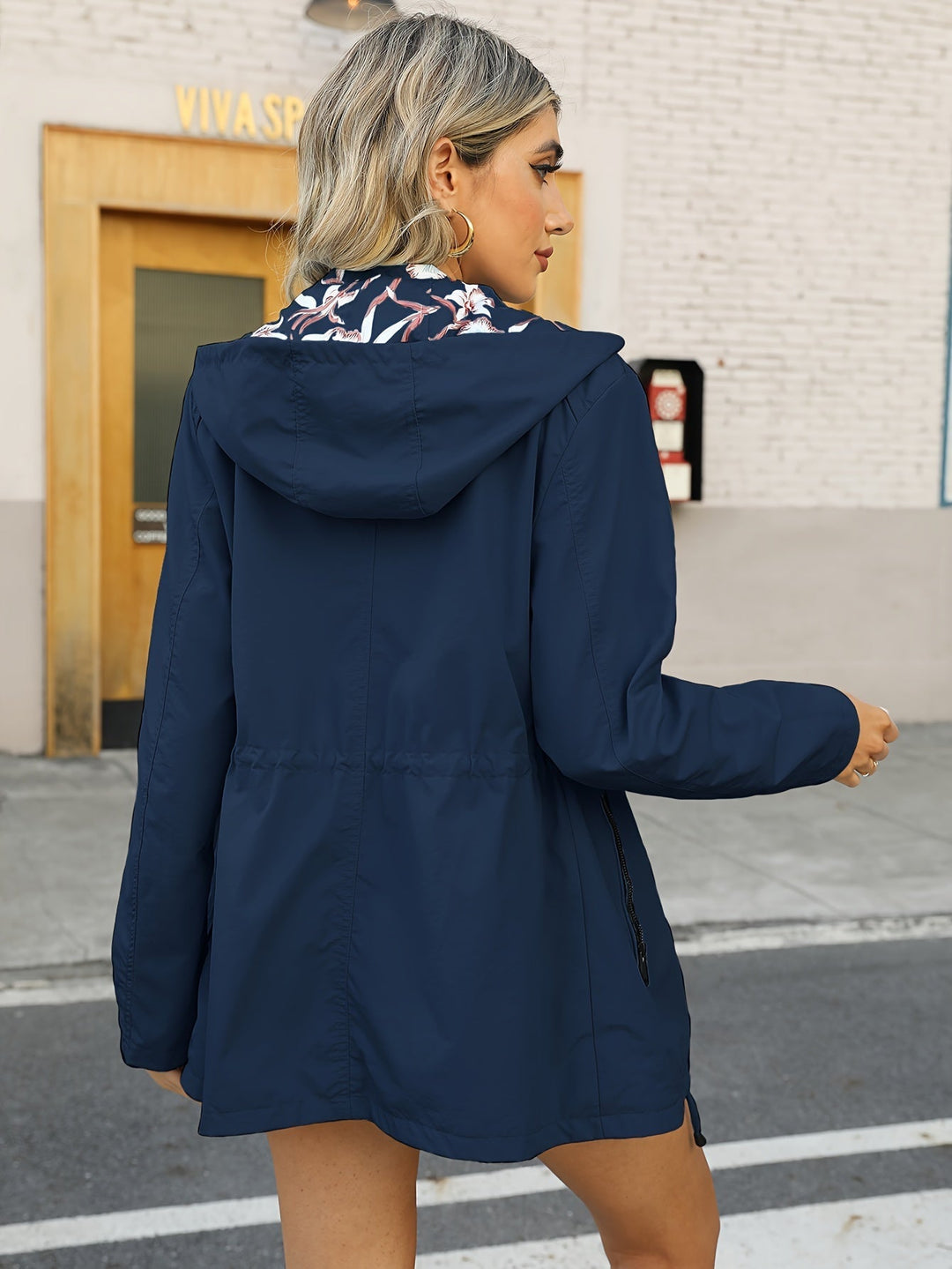 Liora – Dames lichtgewicht windjack met capuchon