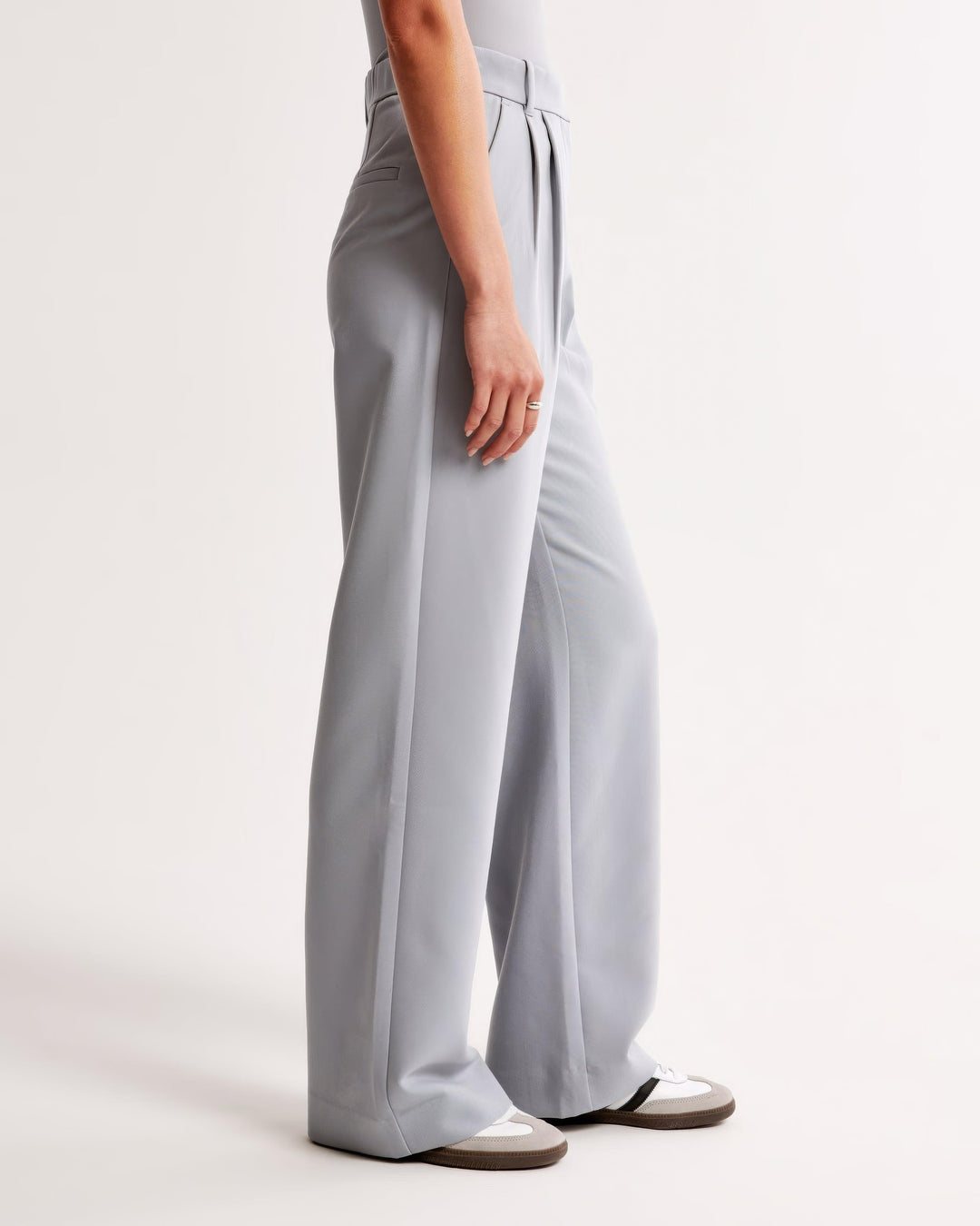 Claudine – Pleated High Waist Trousers with Tailored Fit