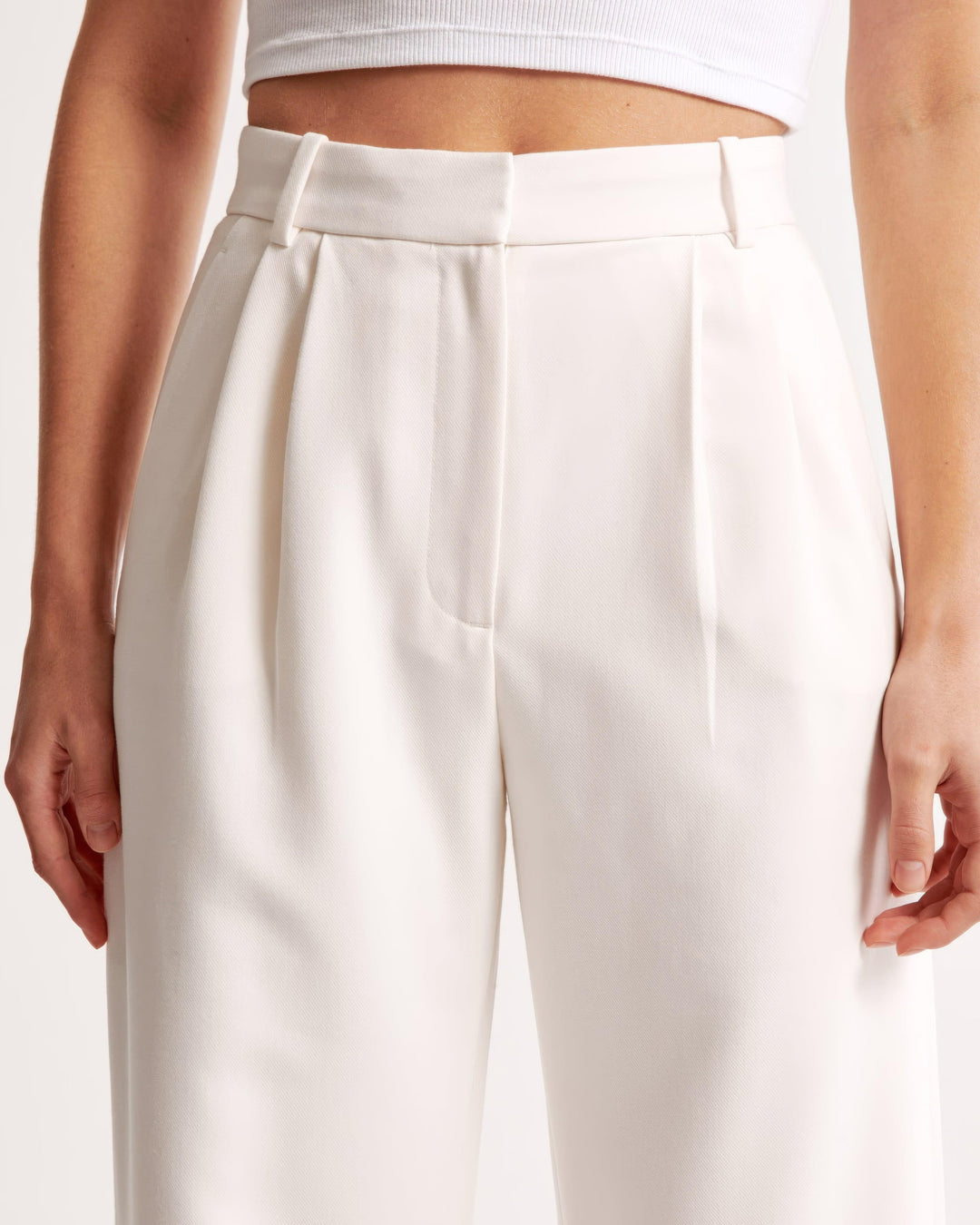 Claudine – Pleated High Waist Trousers with Tailored Fit