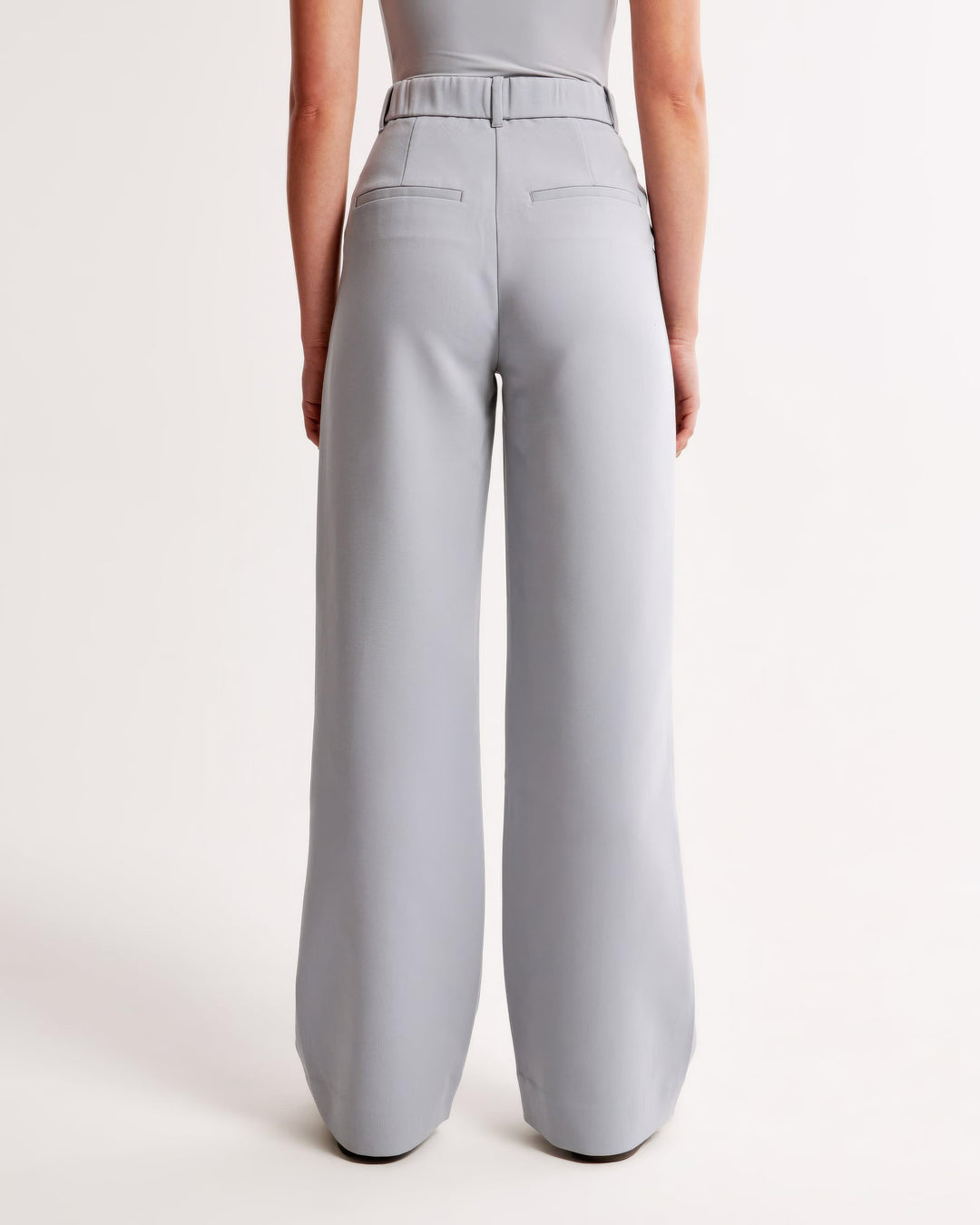 Claudine – Pleated High Waist Trousers with Tailored Fit