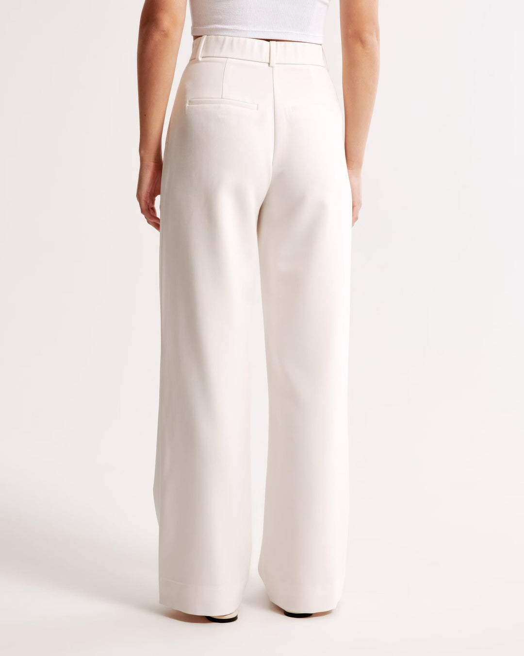 Claudine – Pleated High Waist Trousers with Tailored Fit