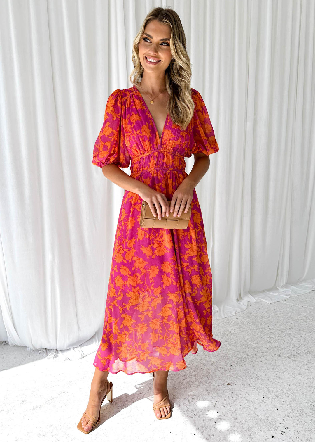 Kaya – Women’s V-Neck Maxi Dress