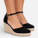 Bequeme Keilsandalen für Damen mit geschlossenem Zehenbereich und Knöchelriemen