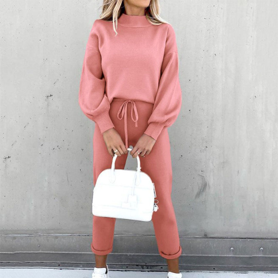 Sienna – Women’s two-piece knit lounge set