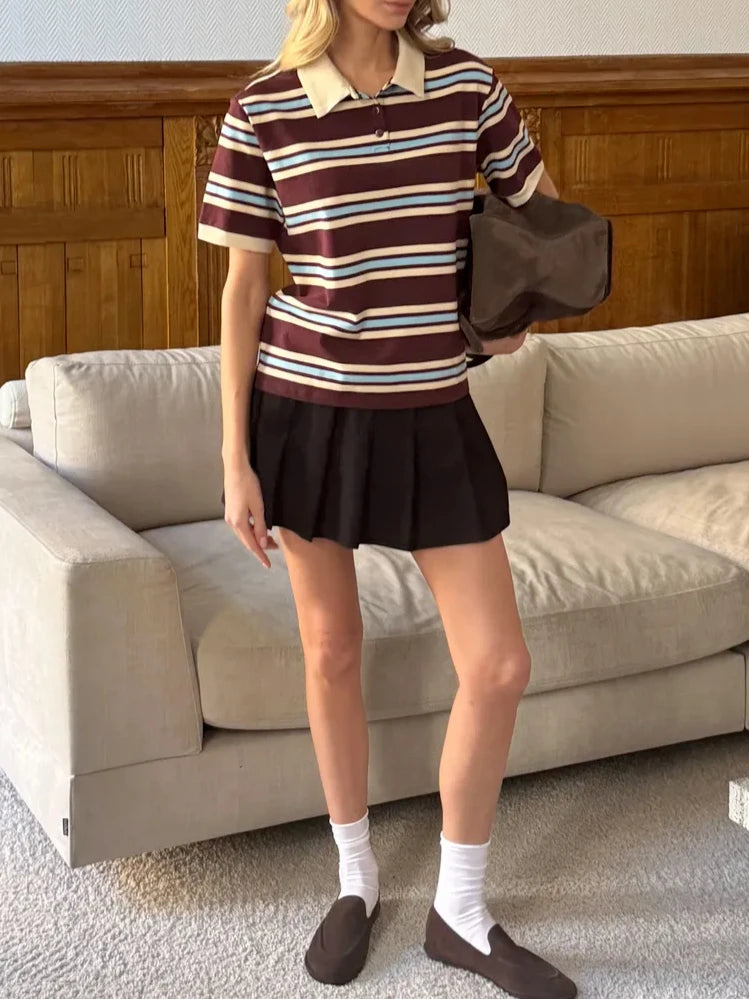 Lila – Women’s Polo Neck Crop Top