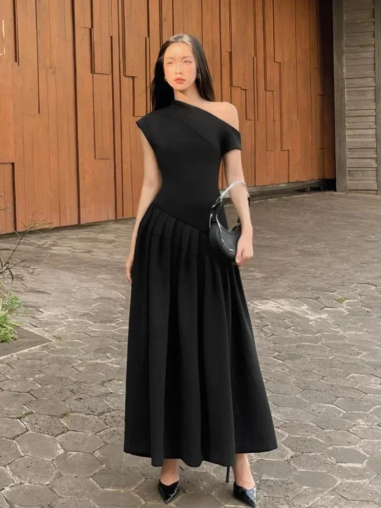 Belle – Sleeveless A-Line Long Dress with High Waist