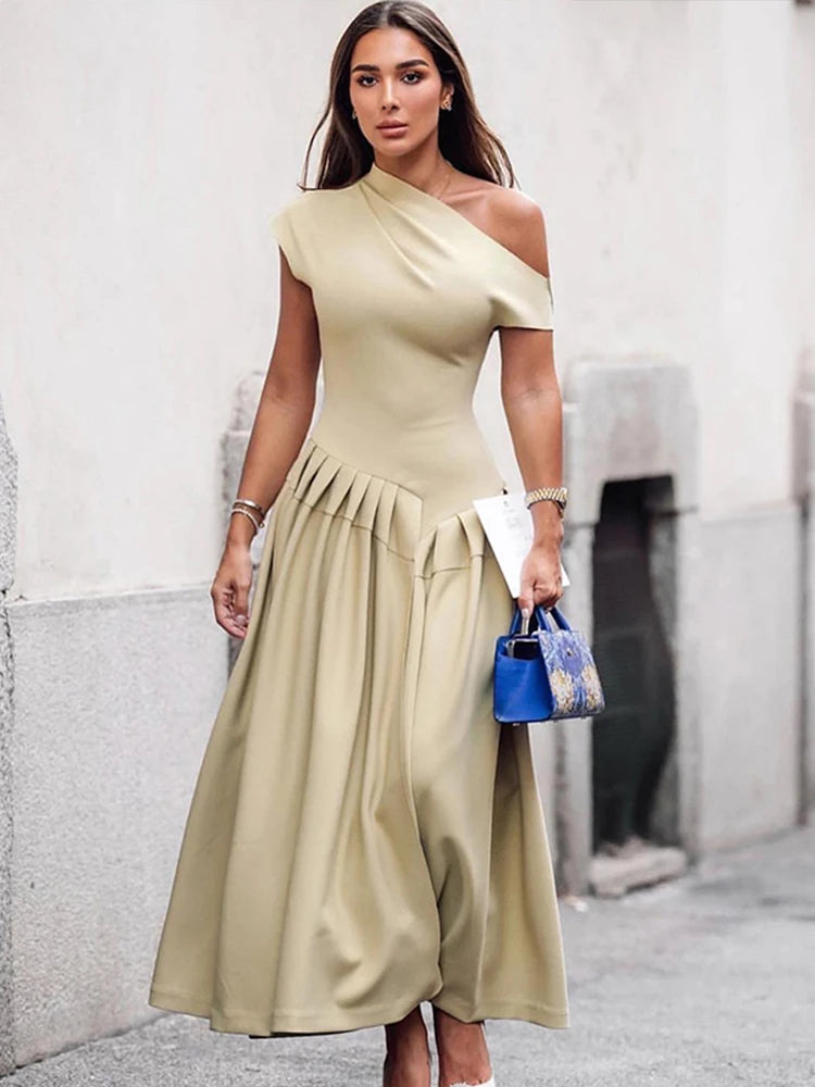 Belle – Sleeveless A-Line Long Dress with High Waist