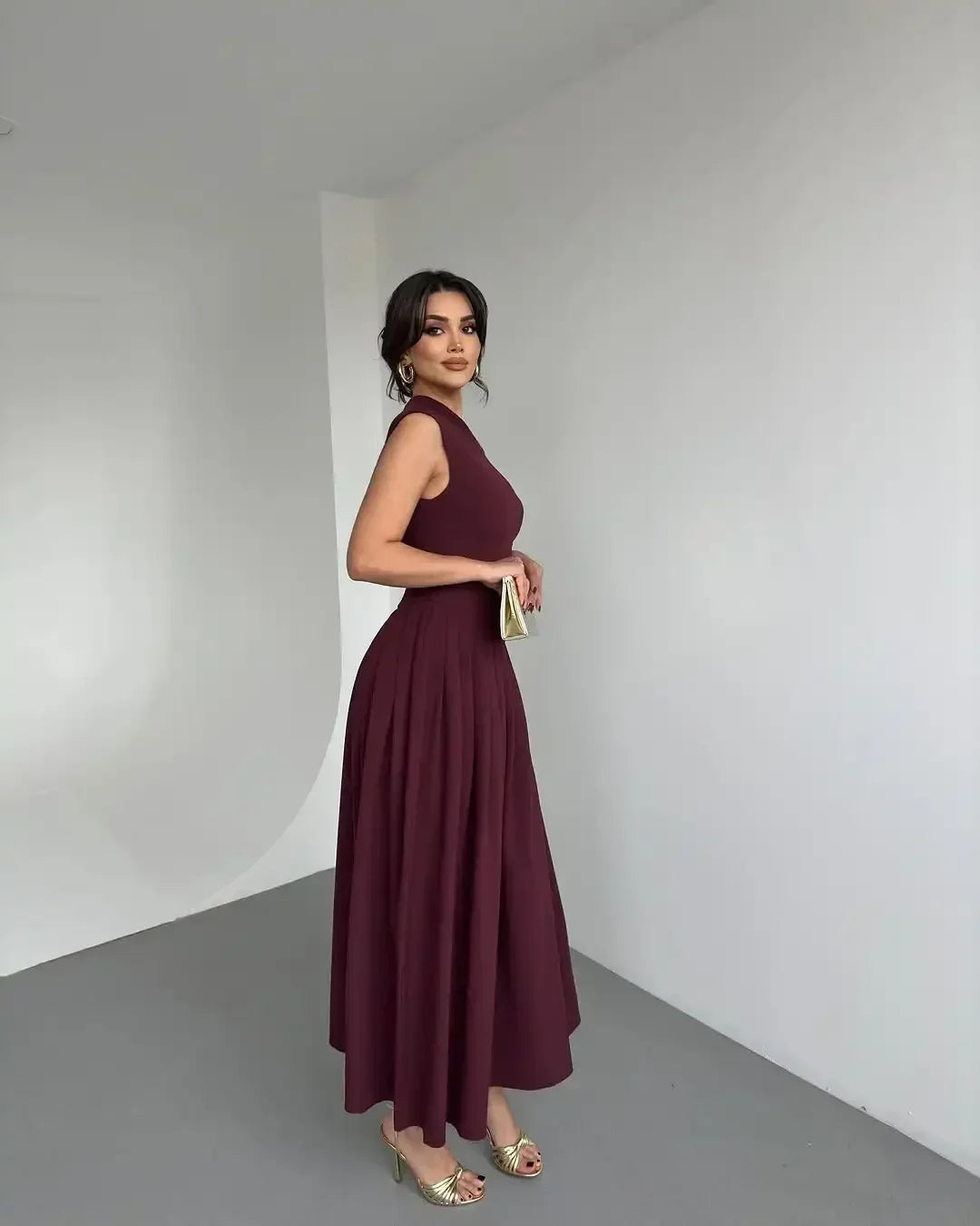 Belle – Sleeveless A-Line Long Dress with High Waist