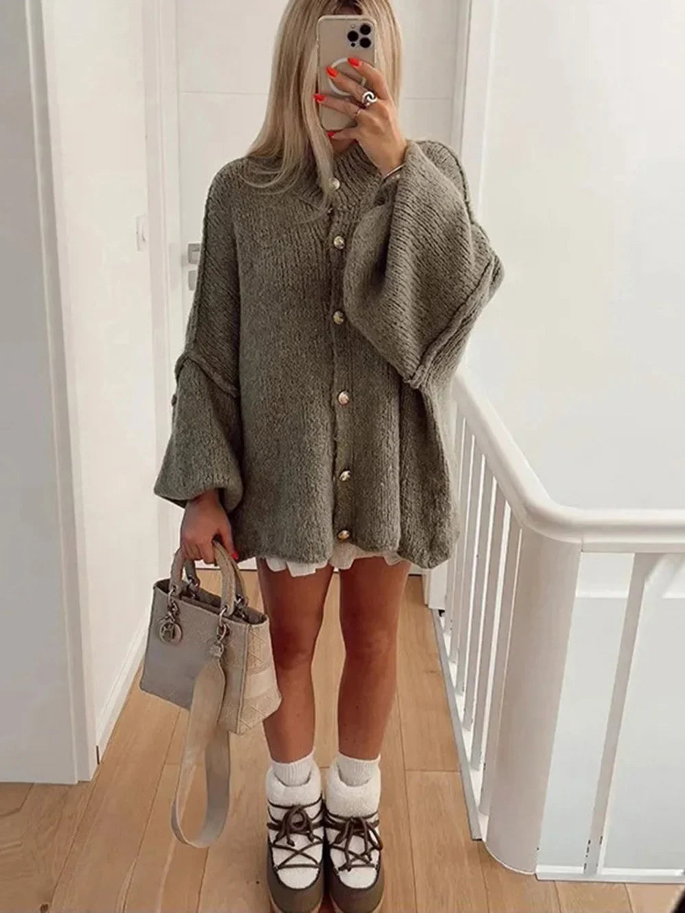Viola | Women's Oversized Button-Up Cardigan
