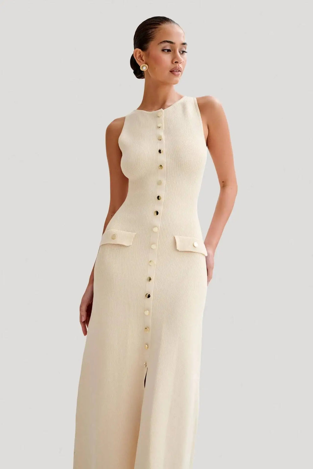Celest – Women’s Sleeveless Knit Bodycon Maxi Dress with O-Neck and Buttons