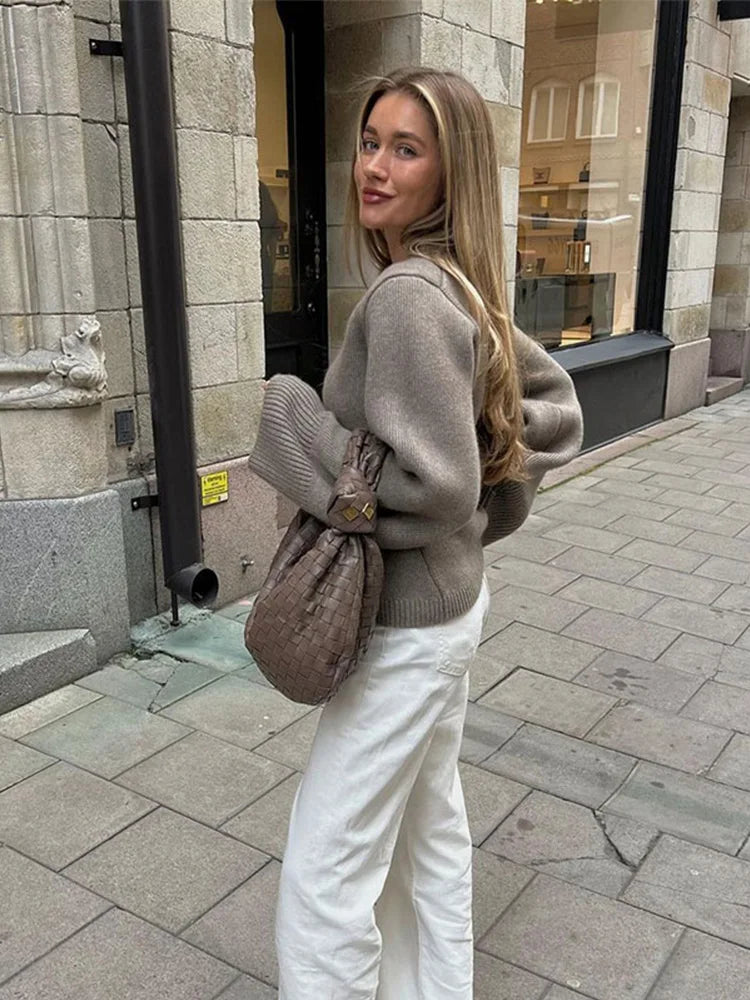 Renata | Women's V-Neck Buttoned Cardigan