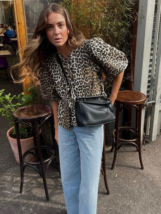 Lily - Retro Streetwear Blouse