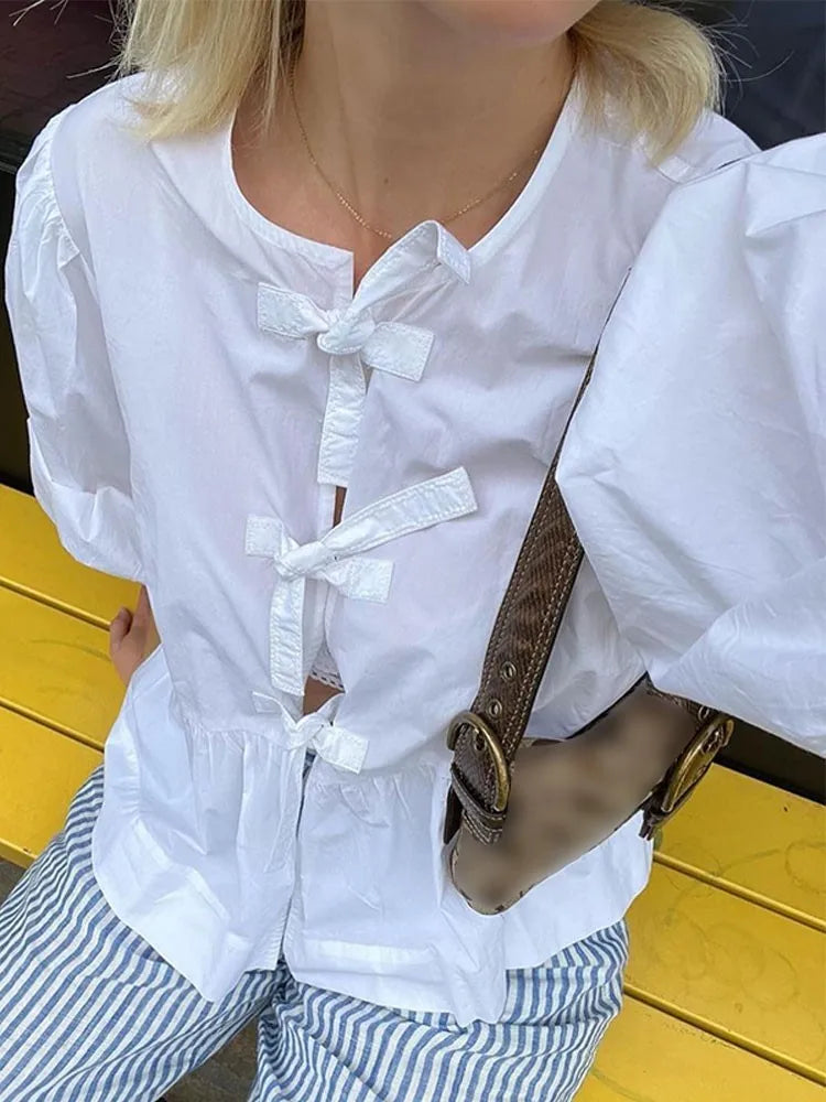 Lily - Retro Streetwear Blouse