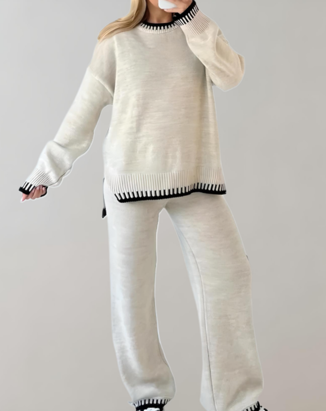 Yana – Women’s two-piece knit lounge set