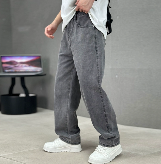 Igor | Relaxed Fit Straight Jeans