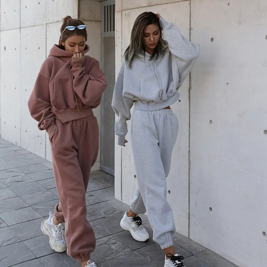 Arden – Women’s two-piece loungewear set with hoodie and joggers